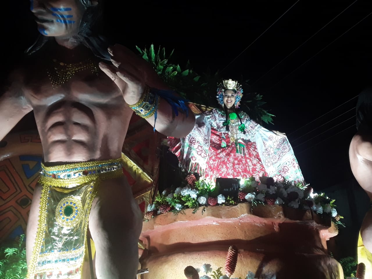 La festividad también sirvió como preámbulo a las festividades del 10 de noviembre, donde gran cantidad de personas llegan al lugar para celebrar el grito de independencia de La Villa. Foto/Thays Domínguez