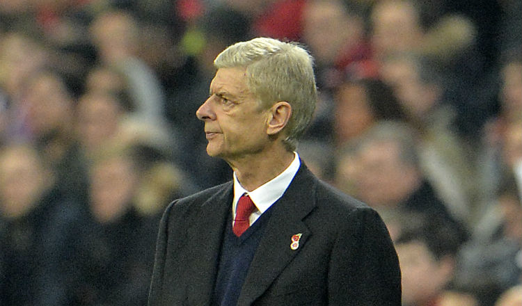 Arsene  Wenger fue técnico del Arsenal en el fútbol de Inglaterra. Foto AP