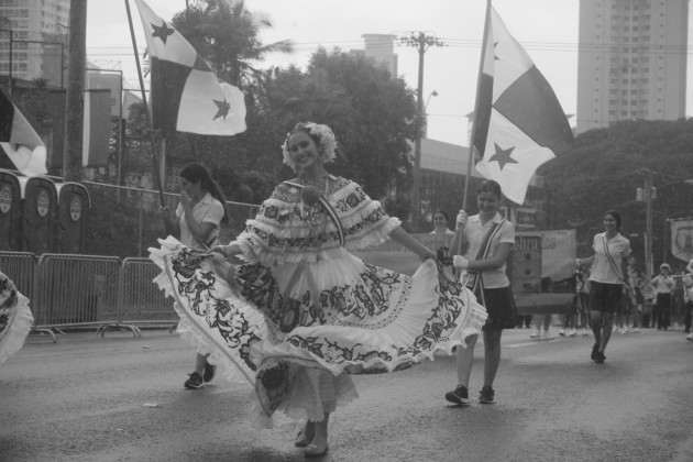 Esta celebración nos lleva a la especial invitación de festejar con fervor, alegría y amor patrio, estas fiestas y, sobre todo, que reafirmemos de manera cívica, nuestra vocación de país libre, independiente, democrático y soberano. Víctor Arosemena. Epasa