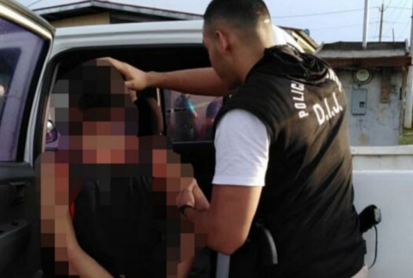 El joven fue traslado por la policía de menores al centro de cumplimiento y custodia en Chiriquí Aurelio Grabados (hijo) donde deberá permanecer detenido provisionalmente.