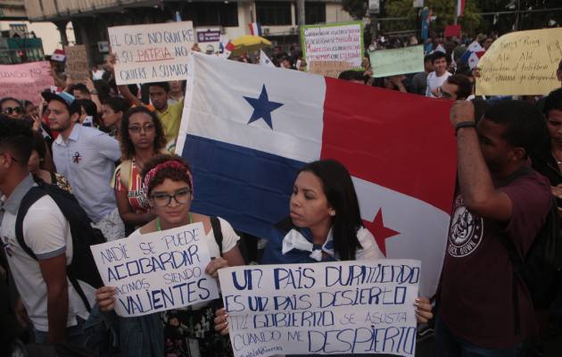 Las reformas constitucionales desataron una ola de protestas y sobre todo por las reformas introducidas en la Asamblea Nacional.