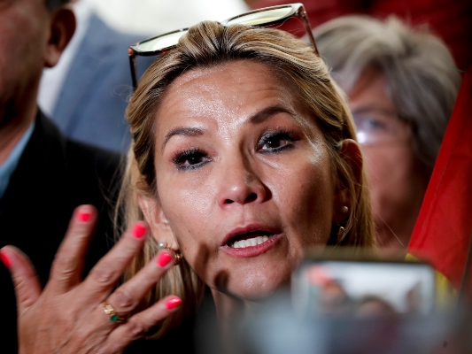 La senadora opositora Janine Añez, se comprometió a garantizar la seguridad de los senadores para la reunión de hoy. FOTO/AP