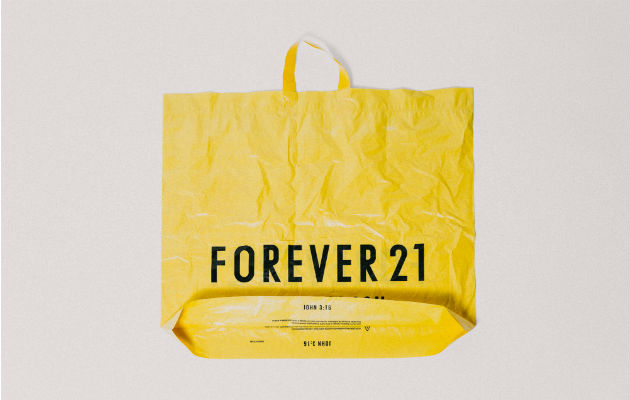 Forever 21 tenía más de 43 mil empleados a nivel mundial. Ahora, cerrará 350 tiendas en 40 países. Foto/ Haruka Sakaguchi para The New York Times.