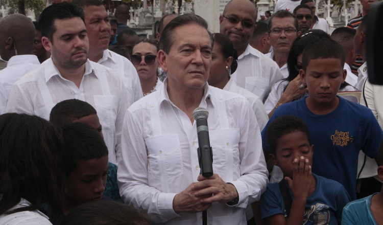 Pidió tranquilidad al país, porque aseguró que tomará la decisión correcta. Archivo