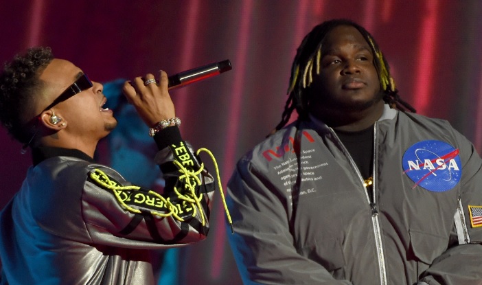 Ozuna y Sech en los Latin Grammy. AP 