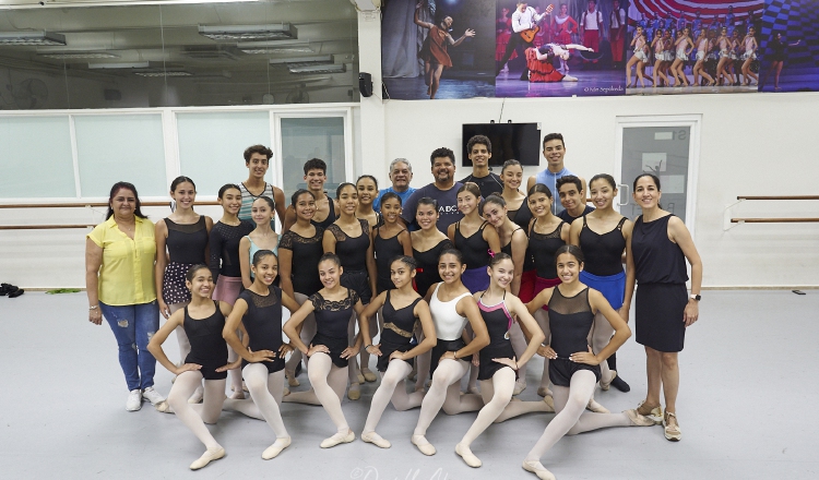 The Youth Ballet Academy es una nueva alternativa para quienes quieren seguir creciendo en este hermoso arte que es el ballet. Cortesía.