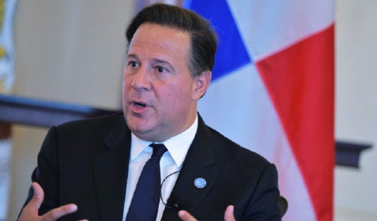 El expresidente Juan Carlos Varela, ahora se hace la víctima tras la publicación de los Varelaleaks e interpone denuncia.