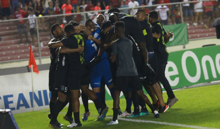 CAI es el actual campeón al derrotar en la pasada final al San Francico. Foto Anayansi Gamez