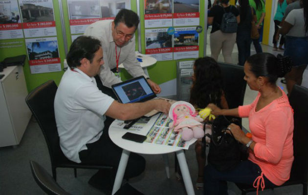 Entre las agresivas ofertas, los promotores están ofreciendo a sus clientes viviendas de $200 mil con descuentos que van desde los $10 mil hasta los $15 mil. Foto/Archivo