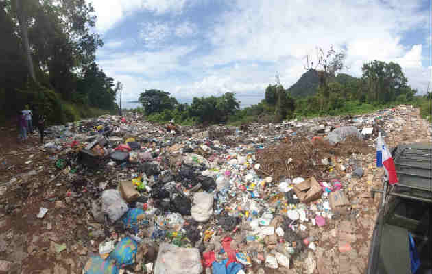 Cierre de vertedero de Taboga. Foto/Cortesía