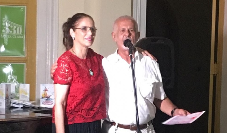 Irene de Delgado (Panamá) y Luis Cabrera (Cuba). Cortesía Aplij