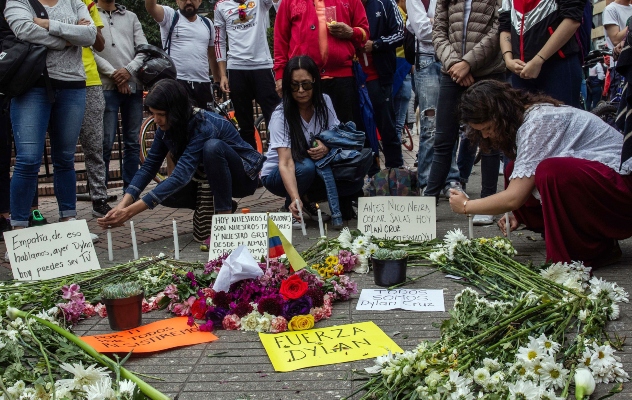 Los colombianos le brindaron en todo momento su apoyo al joven de 18 años Dilan Cruz, quien fue herido durante las protestas del 23 de noviembre. FOTO/EFE