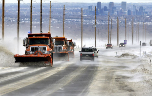 La tormenta arrojará entre 15 y 30 centímetros (6 a 12 pulgadas) de nieve. Foto: EFE.