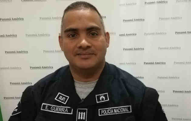 Capitán Eduard Guerra de la Policía Montada. Foto/Miriam Lasso Capitán Eduard Guerra de la Policía Montada. Foto/Miriam Lasso