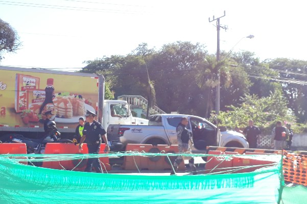 Trascendió que el portador del arma de fuego cuenta con antecedentes penales, por lo que fue puesto a órdenes de las autoridades. Foto/Thays Dompinguez