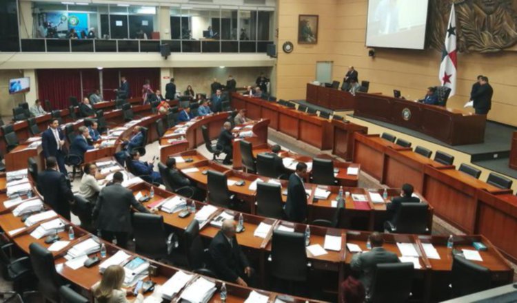 Se analiza mecanismo para elegir a diputados y magistrados.