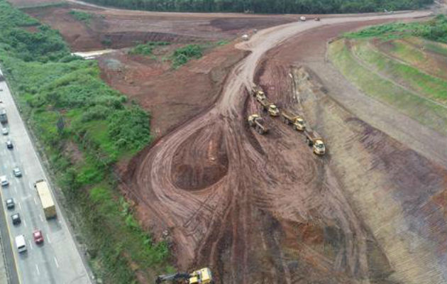 Trabajos de ampliación de la carretera Panamericana.