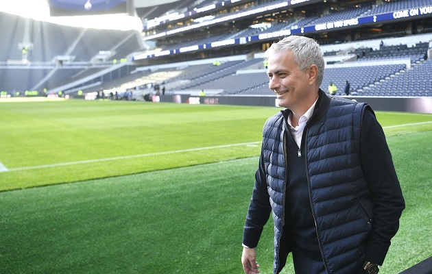 Mourinho ganó tres títulos en su etapa con los 'Diablos Rojos'.