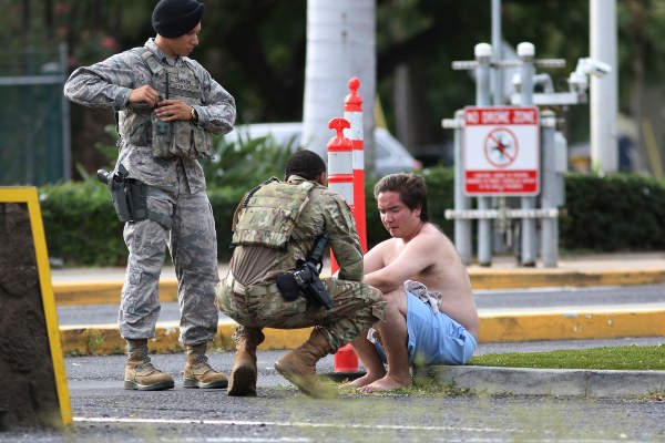 Las autoridades no detallaron por ahora posibles motivos del autor del tiroteo ni si el ataque fue planificado.FOTO/AP