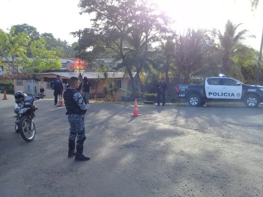 El operativo es debido al control, que según las autoridades, mantienen en esta zona, integrantes de la pandilla que se enfrentó a tiros en la cárcel La Joyita. Foto/Eric Montenegro