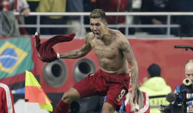 Roberto Firmino anotó el único gol de la final a favor de Liverpool sobre Flamengo Foto AP