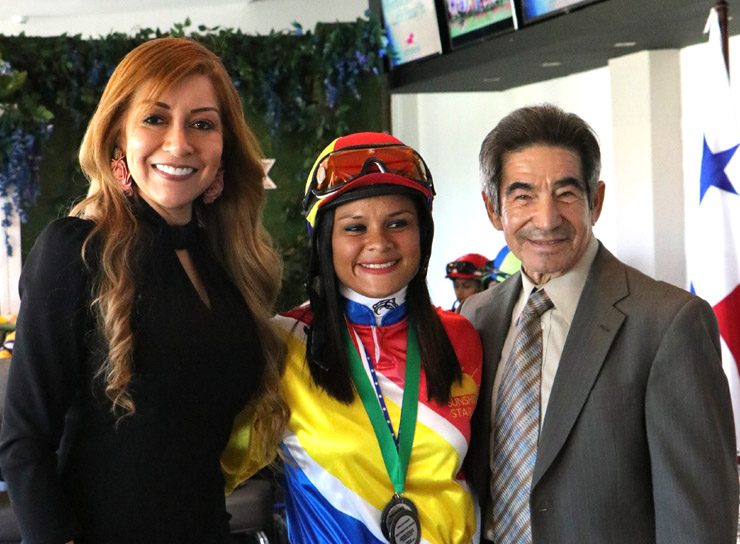 yarmarie_correa-laffit_pincay.jpg