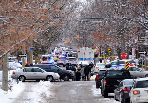 Las autoridades canadienses no han indicado el posible motivo del tiroteo o la identidad de las víctimas. FOTO/AP