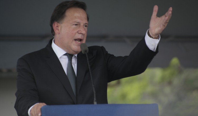 Crispiano Adames hizo fuertes señalamientos en contra del expresidente Juan Carlos Varela. Archivo