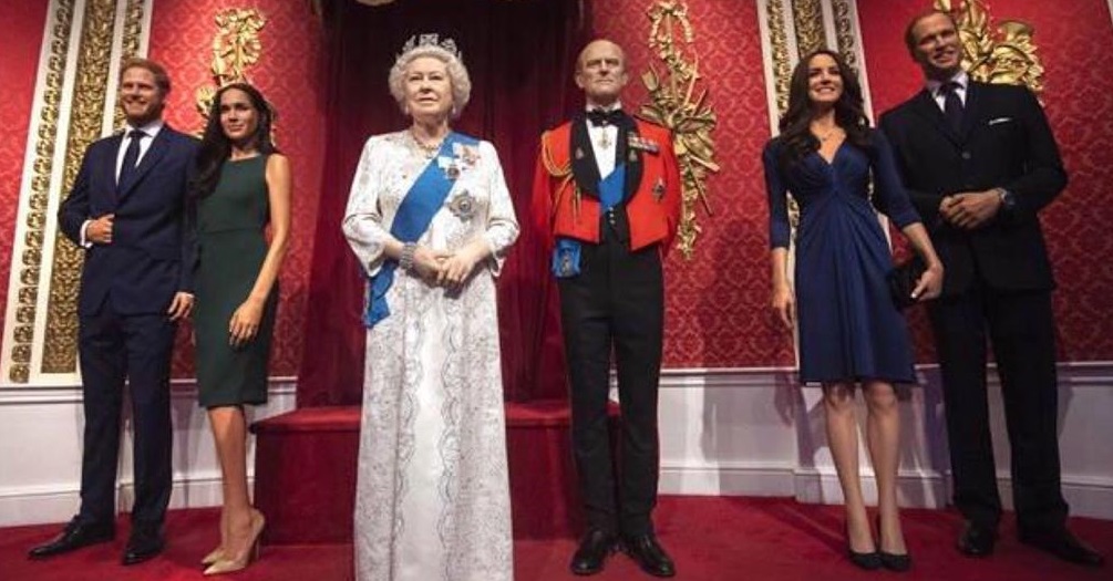 Familia Real en el Museo de Cera de Londres. Foto: @elgordoylaflaca