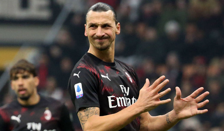 Zlatan Ibrahimovic firmó por el AC Milan Foto EFE