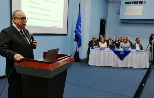 Enrique Lau Cortes, director de la Caja de Seguro Social (CSS).