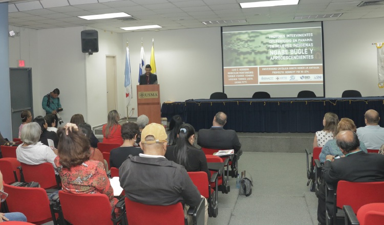 Durante la presentación.  Cortesía/Senacyt