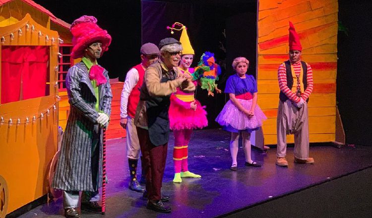 Con canciones de David Colindres y coreografías de Carlos Díaz, está en cartelera en Teatro Pacific la obra infantil 'La Casa de Paco'. Foto: Cortesía