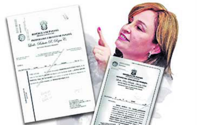 Kenia Porcell se vio obligada a renunciar luego de las revelaciones de los Varelaleaks.