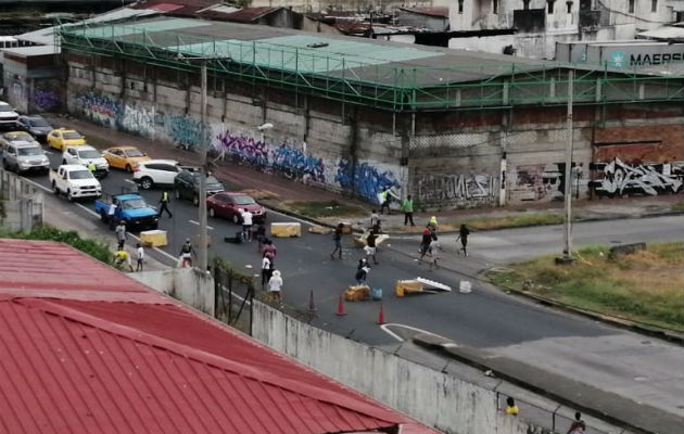 Esta es la segunda vez que protestan exigiendo viviendas.