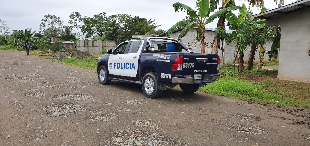 La policía lleva a cabo una serie de operativos para dar con los responsables de los disparos. Foto /Pedro Batista