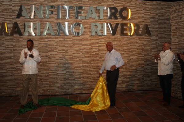 Se inauguró el remodelado anfiteatro, el cual lleva el nombre de Mariano Rivera, Foto/Eric Montenegro