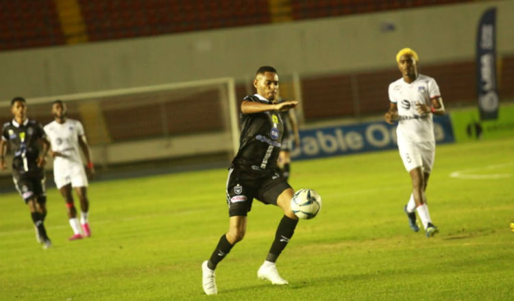 Ismael Díaz entró al campo en el segundo tiempo Foto Anayansi Gamez
