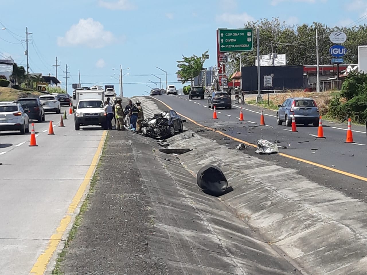 Cipriano Ríos Lizondro y Yeison Gabriel Ríos Marmolejo (padre e hijo) fallecieron en este accidente. Foto/Eric Montenegro