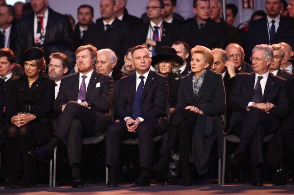 Auschwitz-Birkenau es patrimonio de la Humanidad de la Unesco y un museo-memorial de 200 hectáreas que fue visitado en 2019 por casi dos millones de personas, sobre todo jóvenes, quienes debieron pasar bajo el letrero que dice 