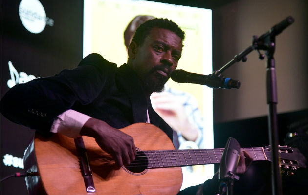 Seu Jorge ha hecho equipo con Rogê en un sombrío álbum. Foto / Michael Loccisano/Getty Images.