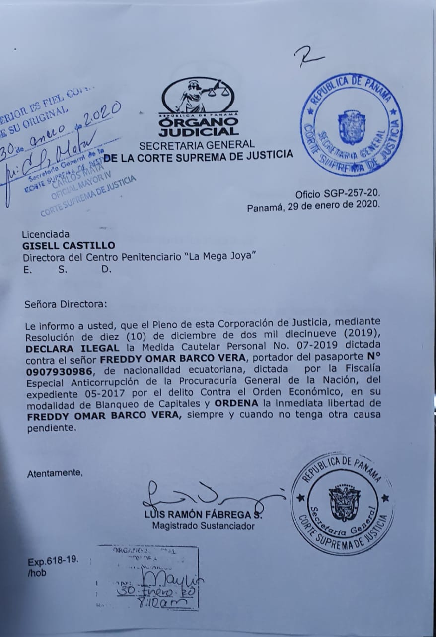 Orden de liberación del ecuatoriano, firmada por el presidente de la Corte. Foto de Luis Avila Orden de liberación del ecuatoriano, firmada por el presidente de la Corte. Foto de Luis Avila