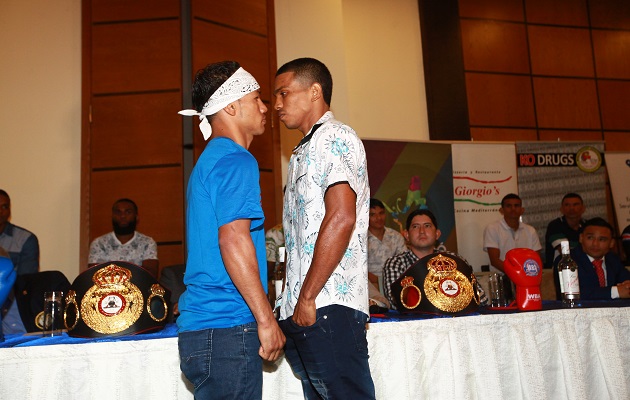 Luis 'El Nica' Concepción va por el título ante Rober Barrera. Foto:Anayansi Gamez