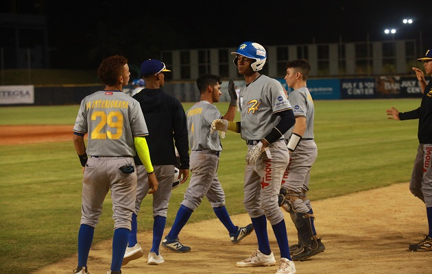 Herrera se ha mantenido con un ritmo en el béisbol juvenil. Foto:Anayansi Gamez