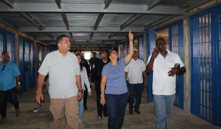 Autoridades realizaron recorrido por el Complejo Penitenciario La Joya. Cortesía