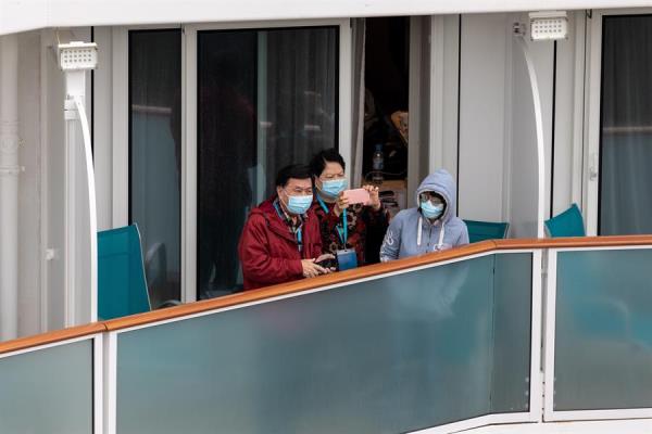 En el crucero World Dream,hay más de 3,600 ocupantes. FOTO/EFE