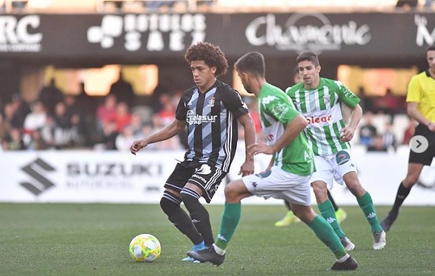 Adalberto Carrasquilla es clave en el Cartagena.