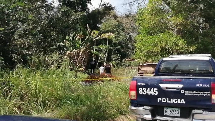 El lunes se llevó a cabo una reinspección en el área donde fue encontrado el cuerpo del joven. FOTO/ERIC MONTENEGRO