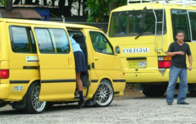 El pago del transporte escolar también podrá ser incluido en la deducción de gastos escolares. Archivo