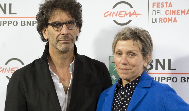 Joel Coen y Frances McDormand.  AP